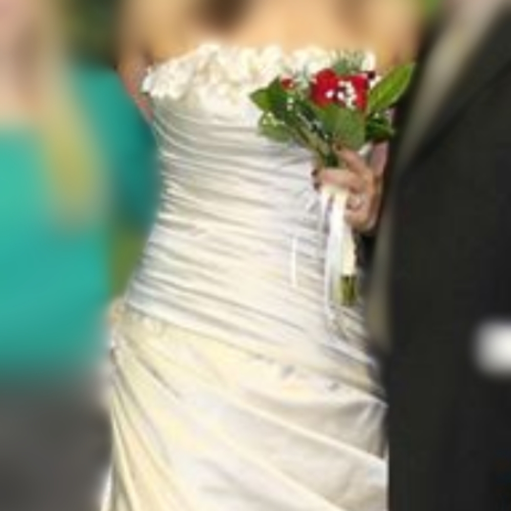 "Bridal Keepsafe" Wedding Dress #Glamour